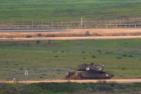 IDF tank along Gaza Strip