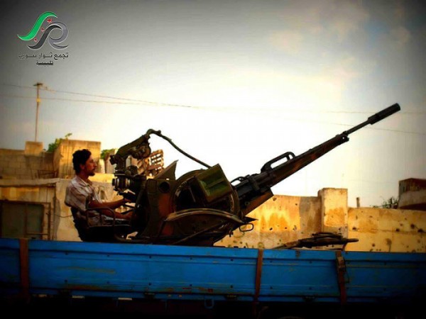 Hezbollah Distributing Gas Masks to Fighters at Syrian Front