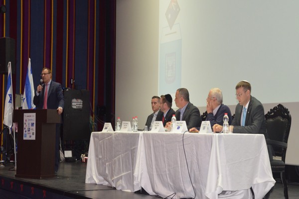 Anglo Vote Panelists on Stage