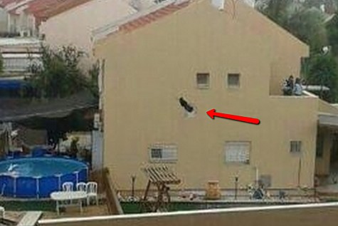 Rocket hit a children's summer camp in a private home. Photo by: News 0404.co.il / Boaz Tzabari, Ariel Levi, Yaron Rappaford