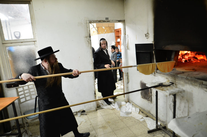 Matzoh Baking