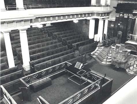 Golders Green Synagogue interior
