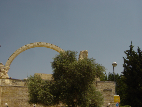 The Hurva Synagogue in the Old City was destroyed by the Jordanian Arabs in 1949
