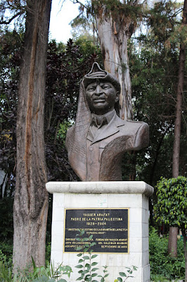 Statue of Yasser Arafat in Mexico City. Credit: Adri�n Cer�n, Wikipedia photo
