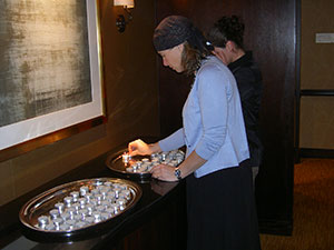 Yankovitch-030714-Houston_Candles