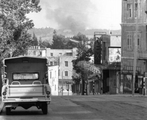 Jerusalem under Jordanian artillery barrage, 1967