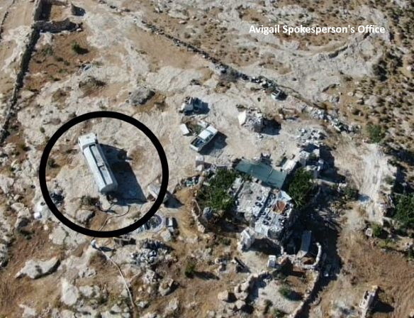 scam: water truck bringing water to el-Mufaqara